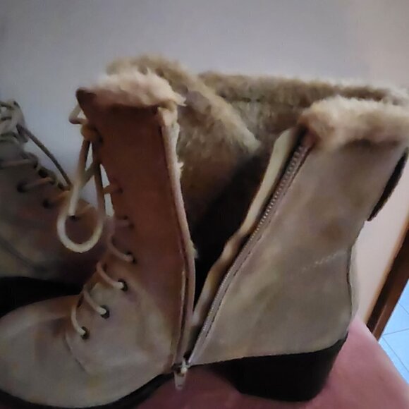 Pure Sole Darlin Suede Boots - Picture 4 of 5